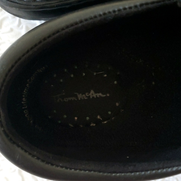 Thom McAn Black Leather Marcos Loafer Shoe, Comfort slip-on. Size 8 main image 11